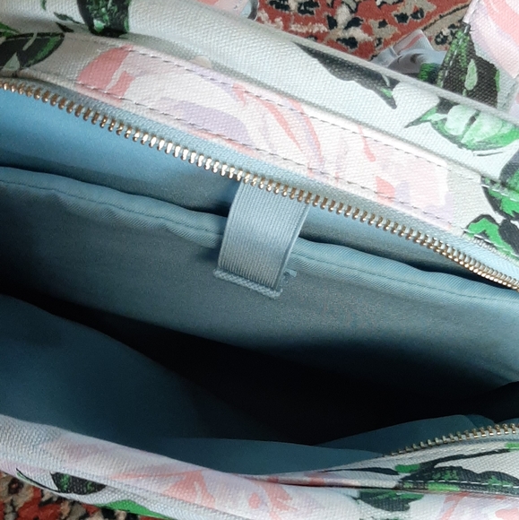 Floral Rose Backpack - Picture 3 of 4